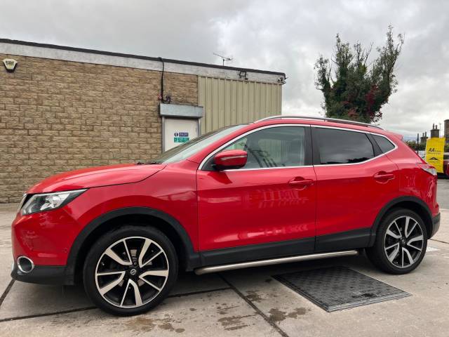 2014 Nissan Qashqai 1.6 dCi Tekna 2WD Euro 5 (s/s) 5dr