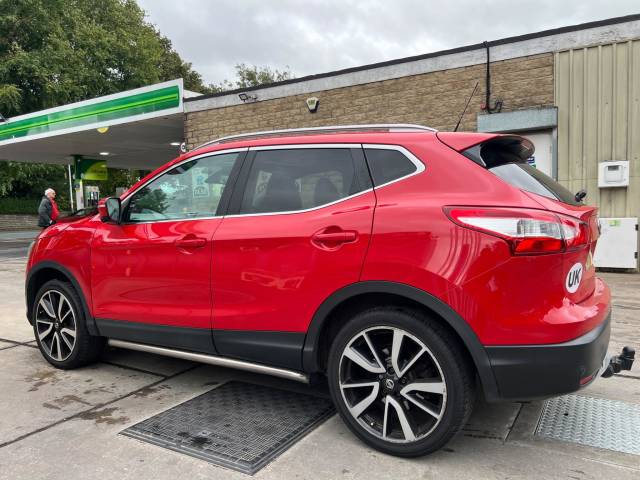 2014 Nissan Qashqai 1.6 dCi Tekna 2WD Euro 5 (s/s) 5dr