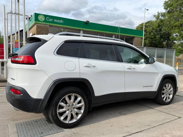2016 Jeep Cherokee 2.2 MultiJetII Limited Auto 4WD Euro 6 (s/s) 5dr