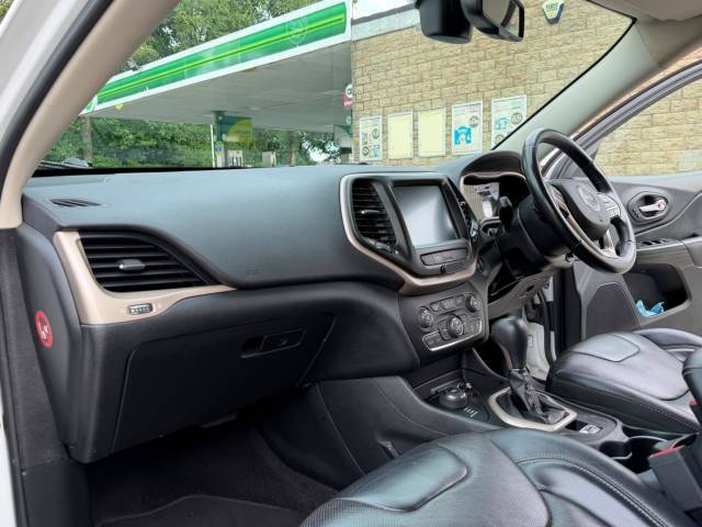 2016 Jeep Cherokee 2.2 MultiJetII Limited Auto 4WD Euro 6 (s/s) 5dr